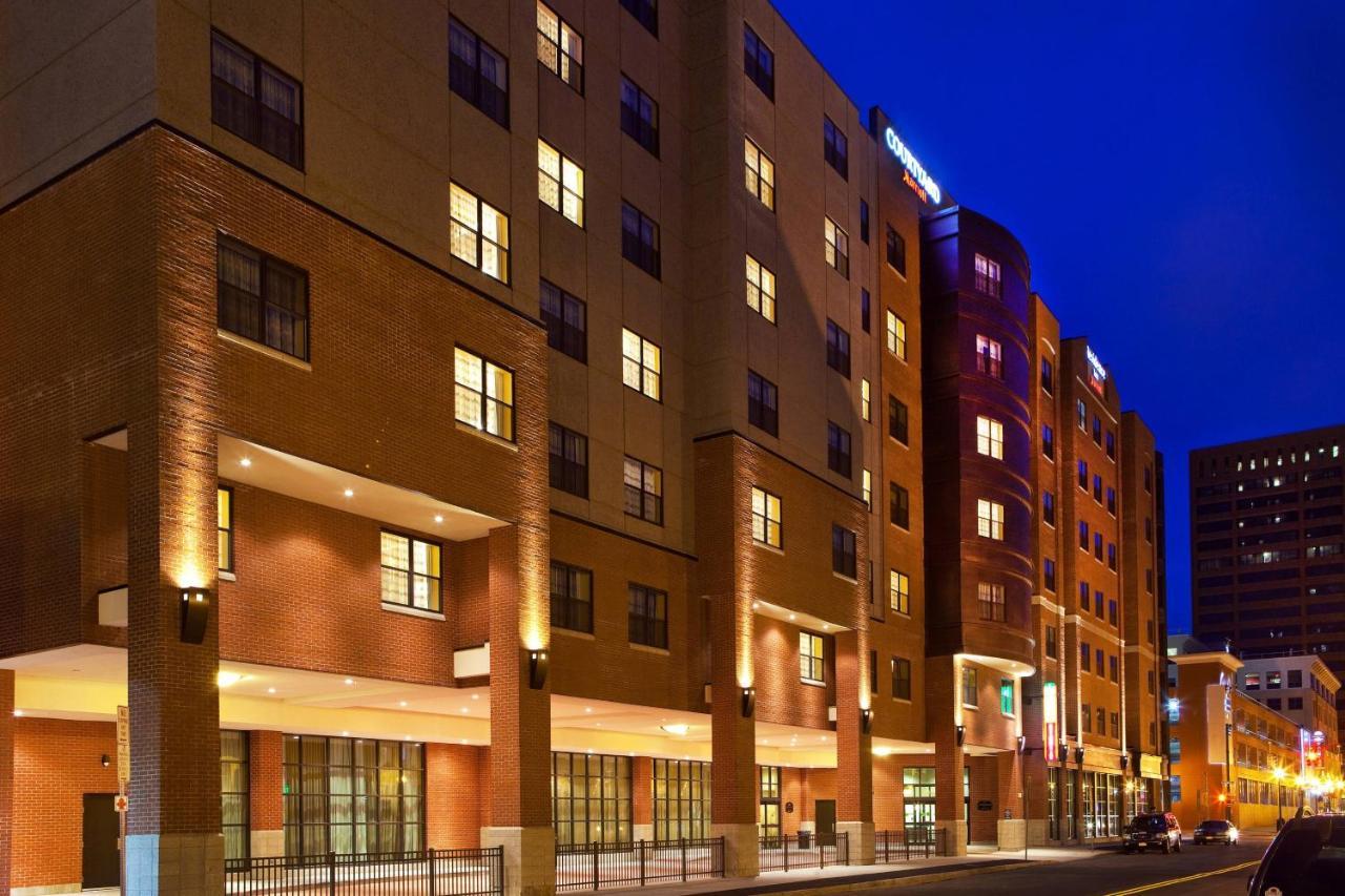 Courtyard By Marriott Syracuse Downtown At Armory Square Hotel Ngoại thất bức ảnh