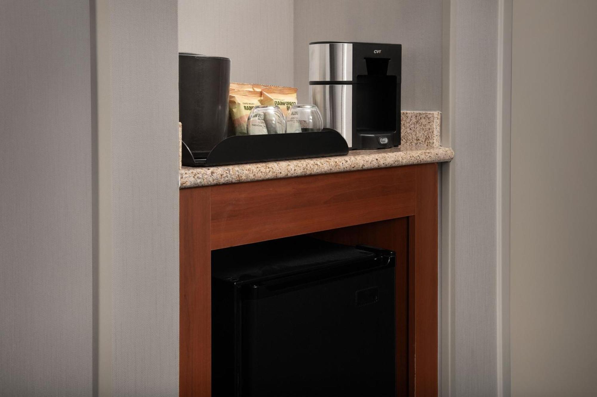 Courtyard By Marriott Syracuse Downtown At Armory Square Hotel Ngoại thất bức ảnh