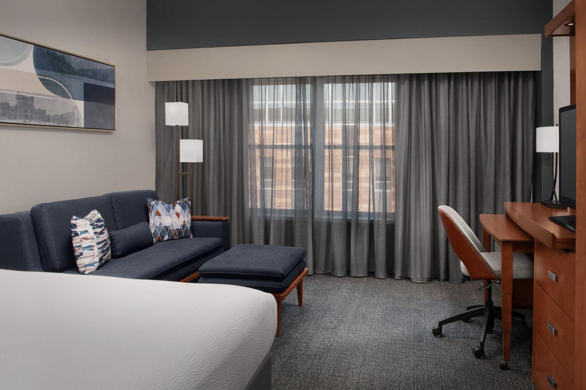 Courtyard By Marriott Syracuse Downtown At Armory Square Hotel Ngoại thất bức ảnh